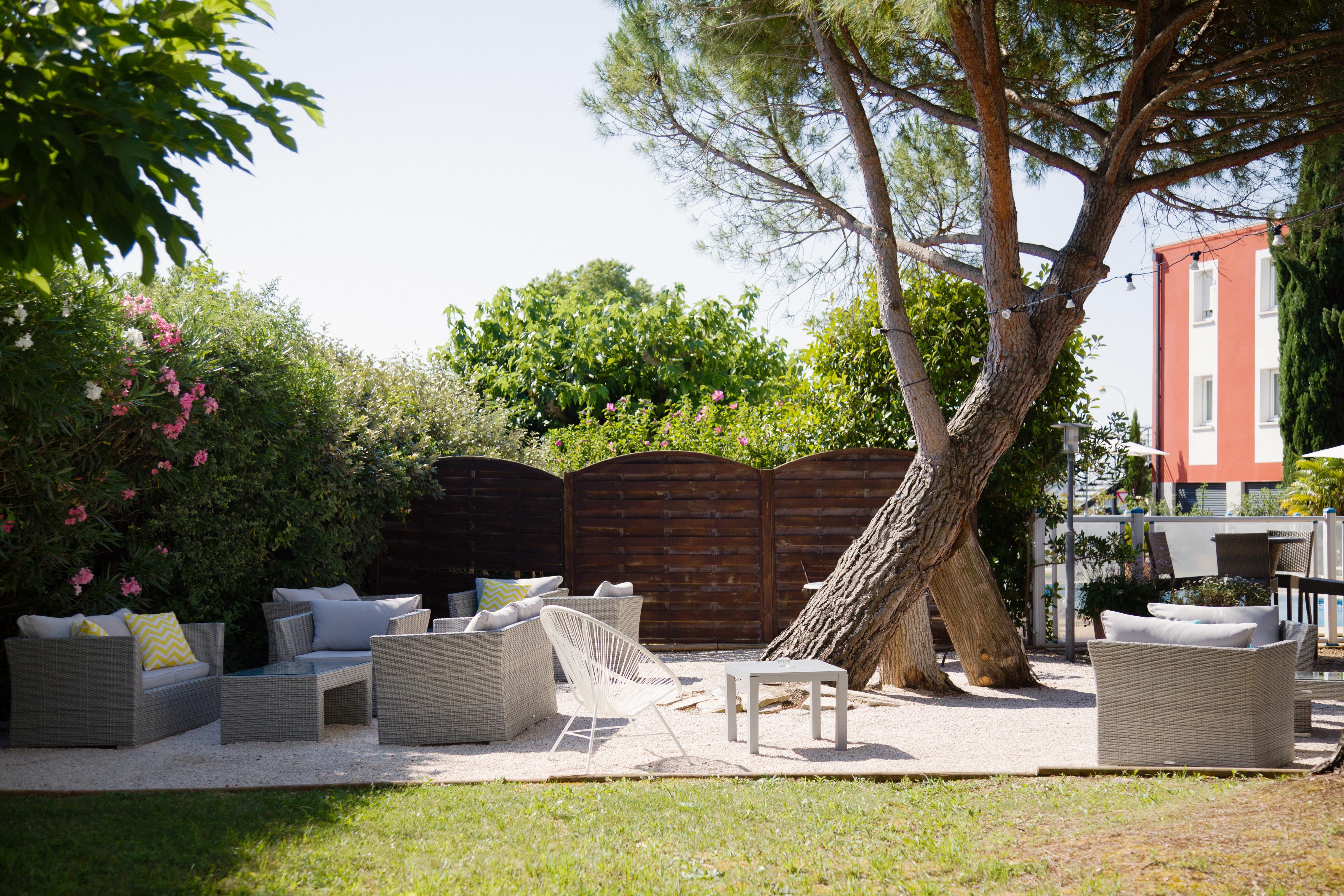 Kyriad Montpellier Est - Lunel Lunel  Bagian luar foto