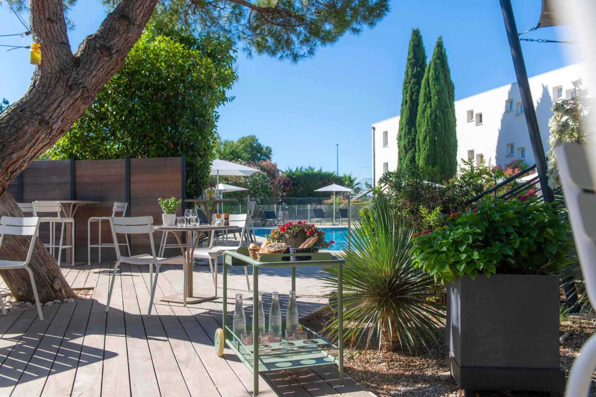 Kyriad Montpellier Est - Lunel Lunel  Bagian luar foto