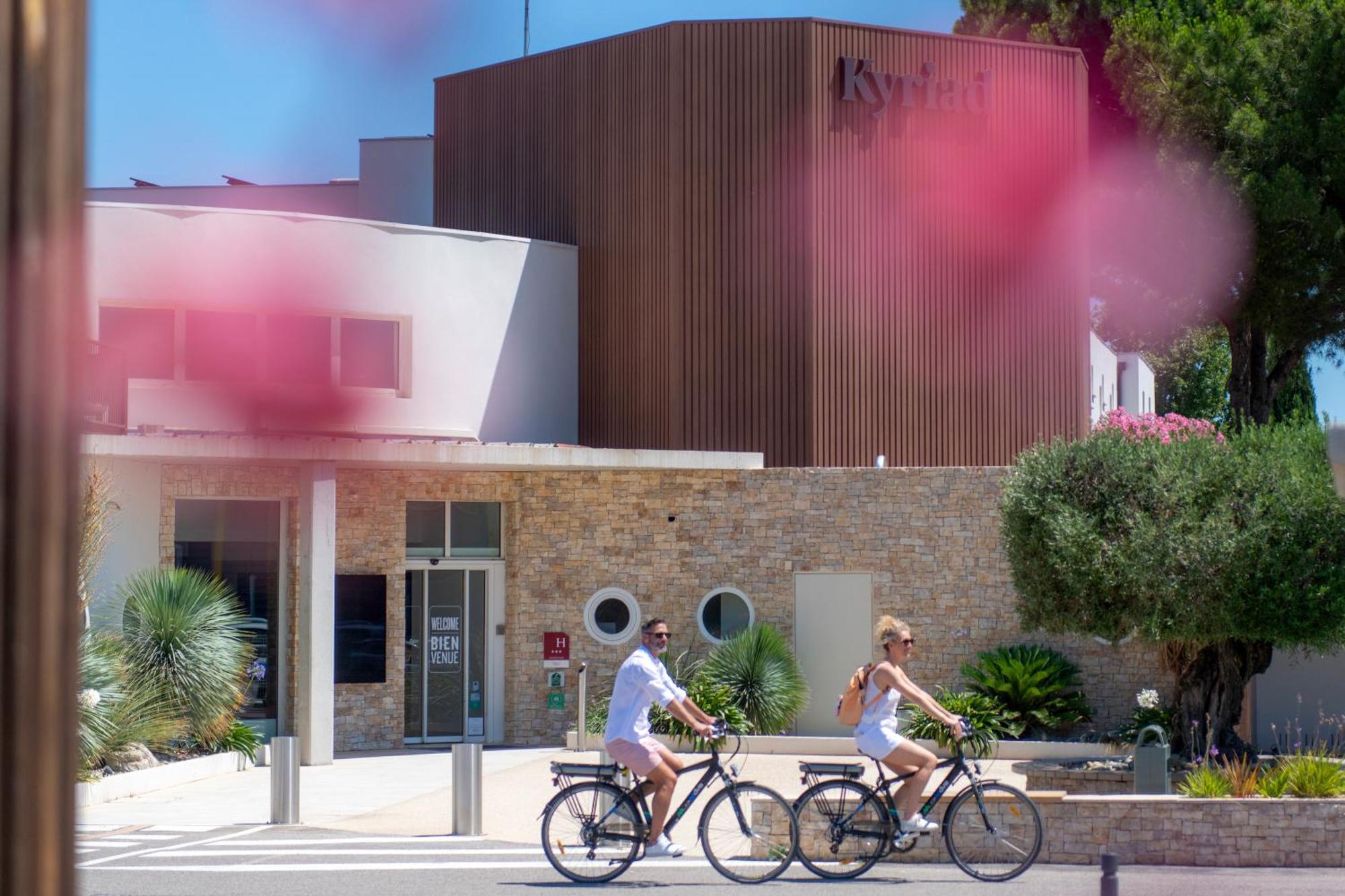 Kyriad Montpellier Est - Lunel Lunel  Bagian luar foto